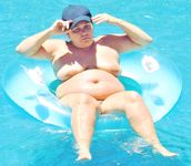 Chubby nudist wife is neighborhood whore - Photo #2