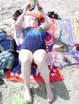 Chubby girlfriend spread her legs for strangers - Photo #3