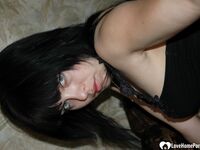 Black haired girlfriend showing her horny pussy - Photo #20