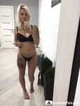 Horny blonde loves showing off her bust - Photo #3