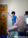 I love to strip and masturbate on camera - Photo #13