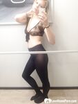 Great babe with hot legs taking nudes - Photo #1