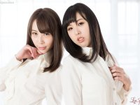Cute Japanese girls show off their sexy feet and perfect legs - Photo #2