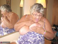 Fat British nan Grandma Libby completely disrobes while in a hotel room - Photo #5