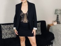 Older woman Lil Ms Muffet takes off her clothes while wearing glasses and heels - Photo #2