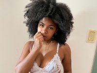 Ebony amateur flaunts her big booty while wearing her hair in a puff - Photo #8
