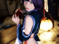 Asian cosplayer strikes tempting poses during a solo performance - Photo #10