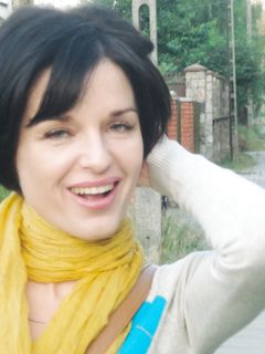 Stunning Polish slim whore in public