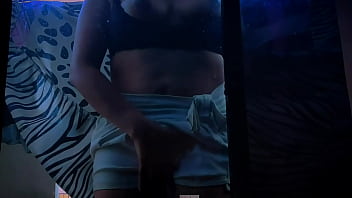 INCREDIBLE HAPPENED IN MEXICO - STEPMOM SEDUCE HER STEPSON BY SHOWING HER TITS THROUGH THE WINDOWS AND THE STEPSON FUCKS HER VERY RICH, REAL HOME AMATEUR SEX
