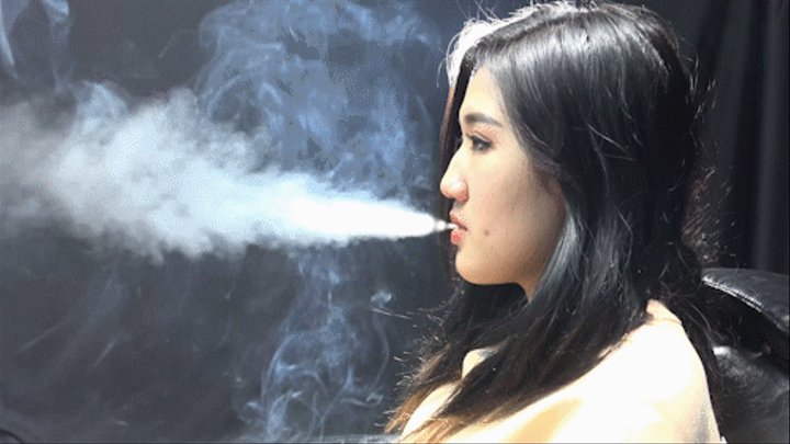 2021 new Sexy heavy smoker licun`s depth interview 4K