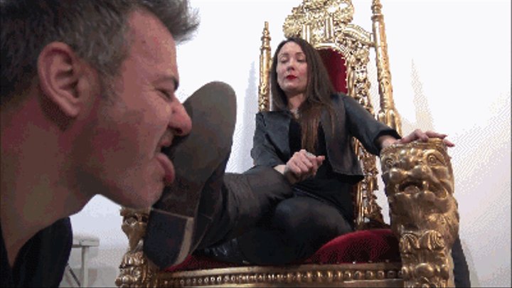 MADAME JACQUELINE - You must learn how to lick my boots clean properly - (STREET DIRT and MUD)